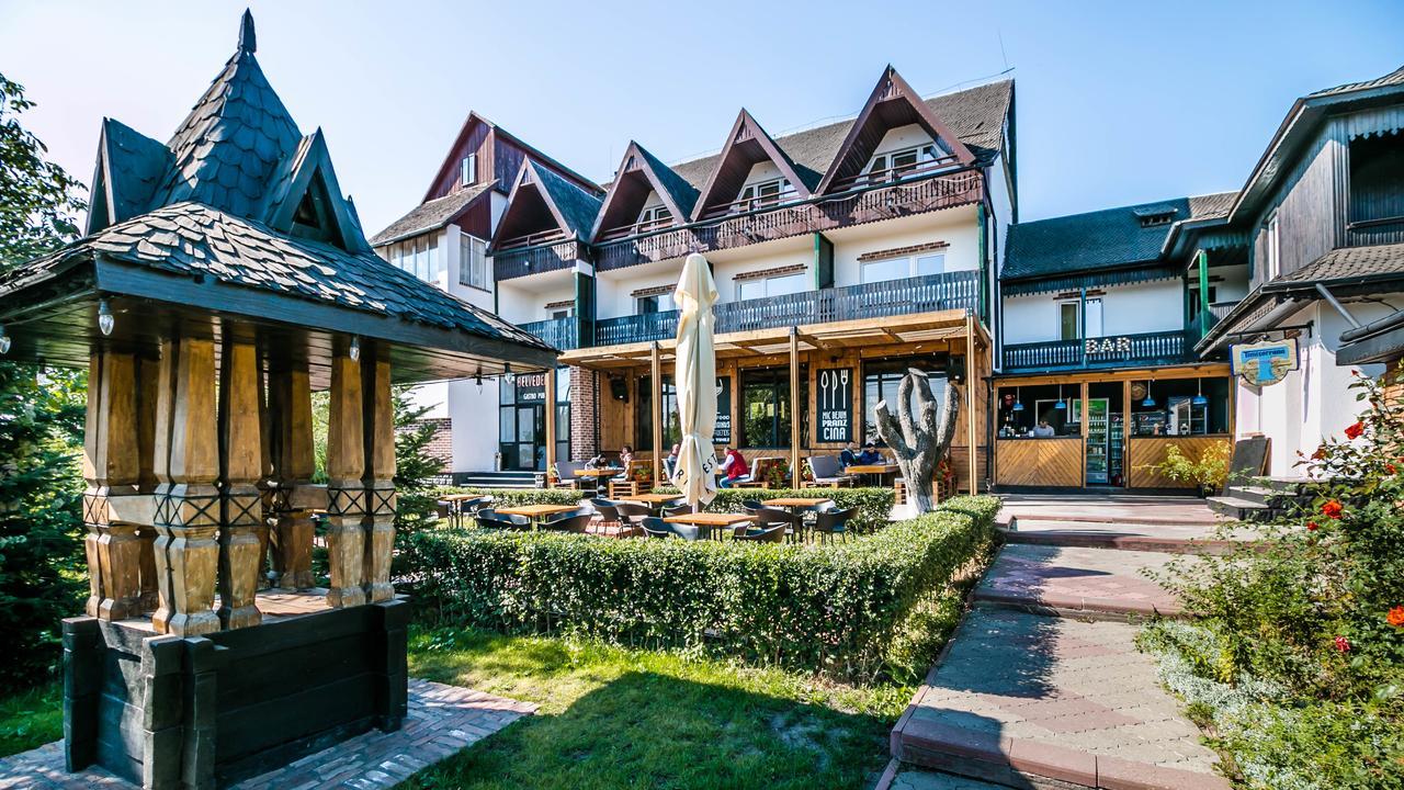 Pensiunea Belvedere Târgu Neamţ Bagian luar foto