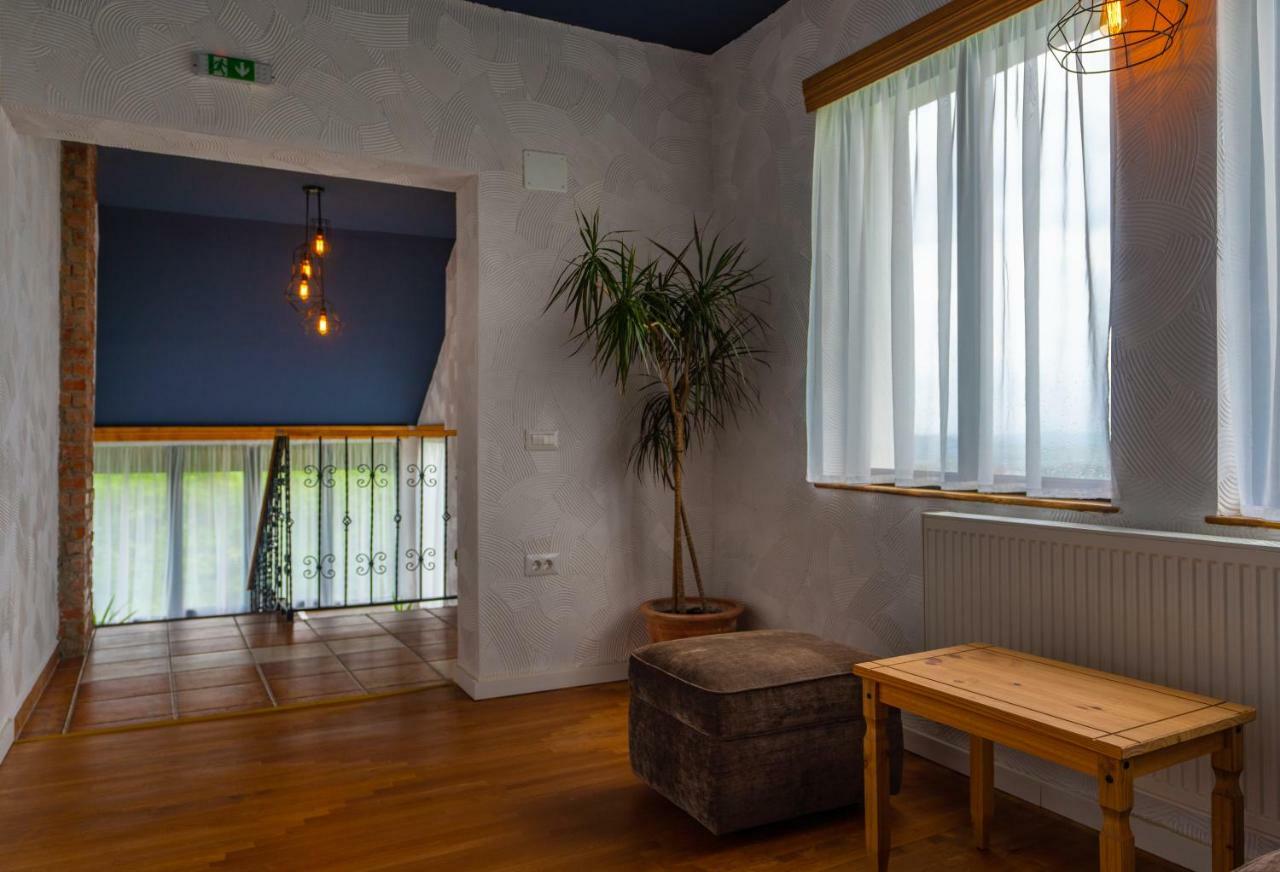 Pensiunea Belvedere Târgu Neamţ Bagian luar foto